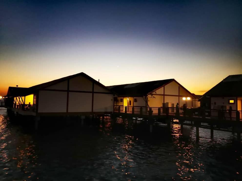 Water Chalet Port Dickson- Private Exterior foto